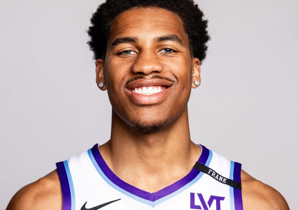 Utah da otra oportunidad a Matthew Murrell