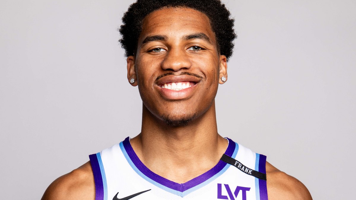 Utah da otra oportunidad a Matthew Murrell